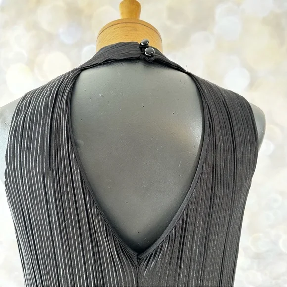Soho Apparel Petite Medium Black Pleated High Collar with Open Neck A-Line LBD - Picture 8 of 14